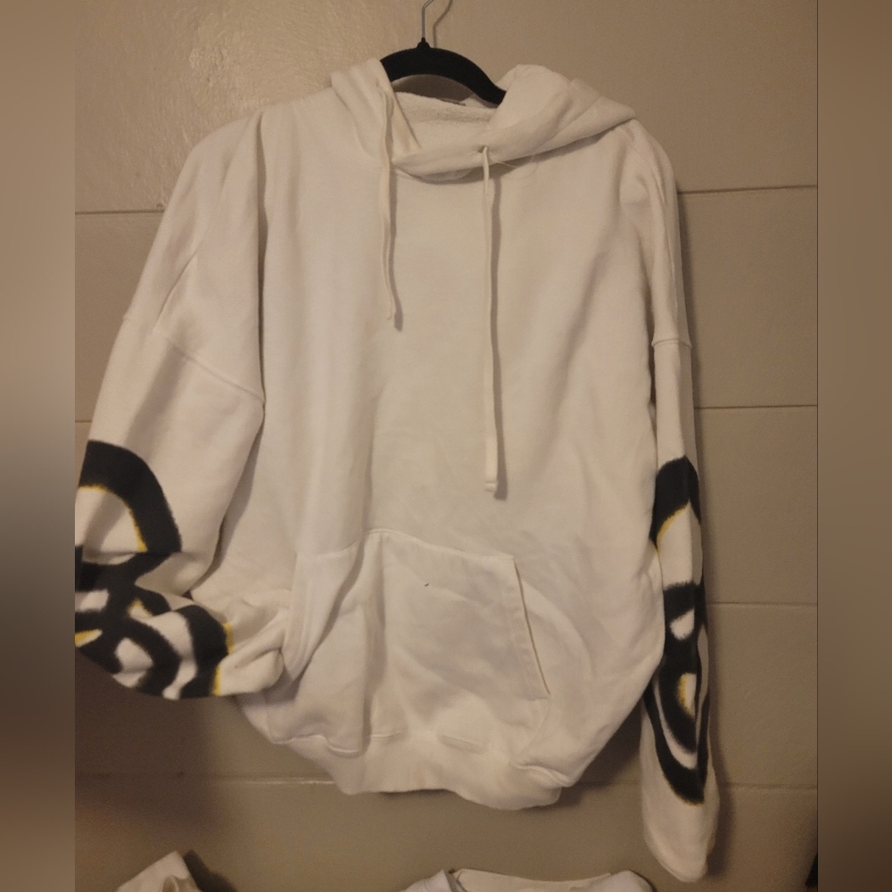Stylish White Hoodie with Black and Yellow Accents